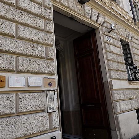 Domus Clara Hotel Rome Exterior photo
