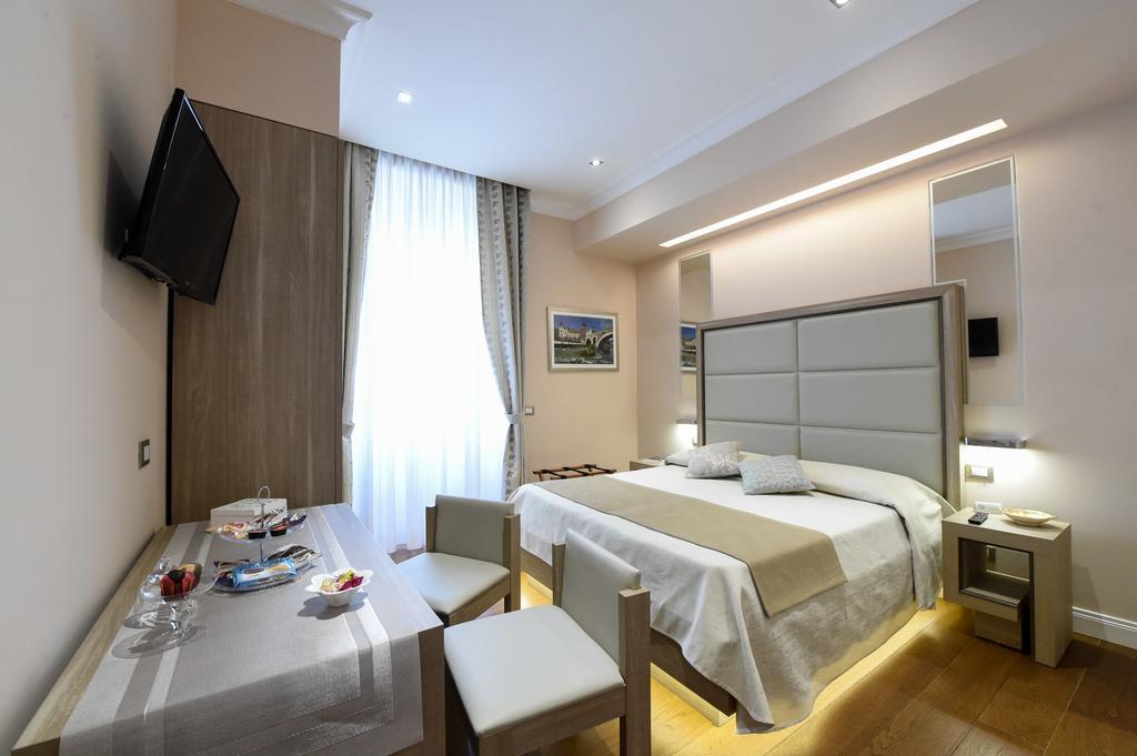 Domus Clara Hotel Rome Exterior photo