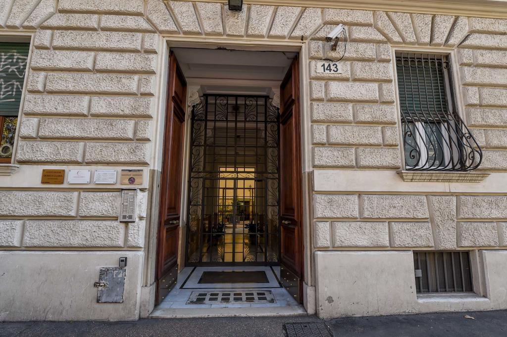 Domus Clara Hotel Rome Exterior photo