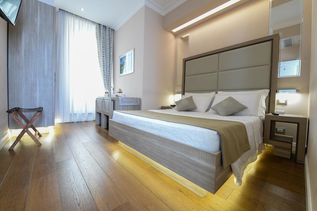 Domus Clara Hotel Rome Exterior photo